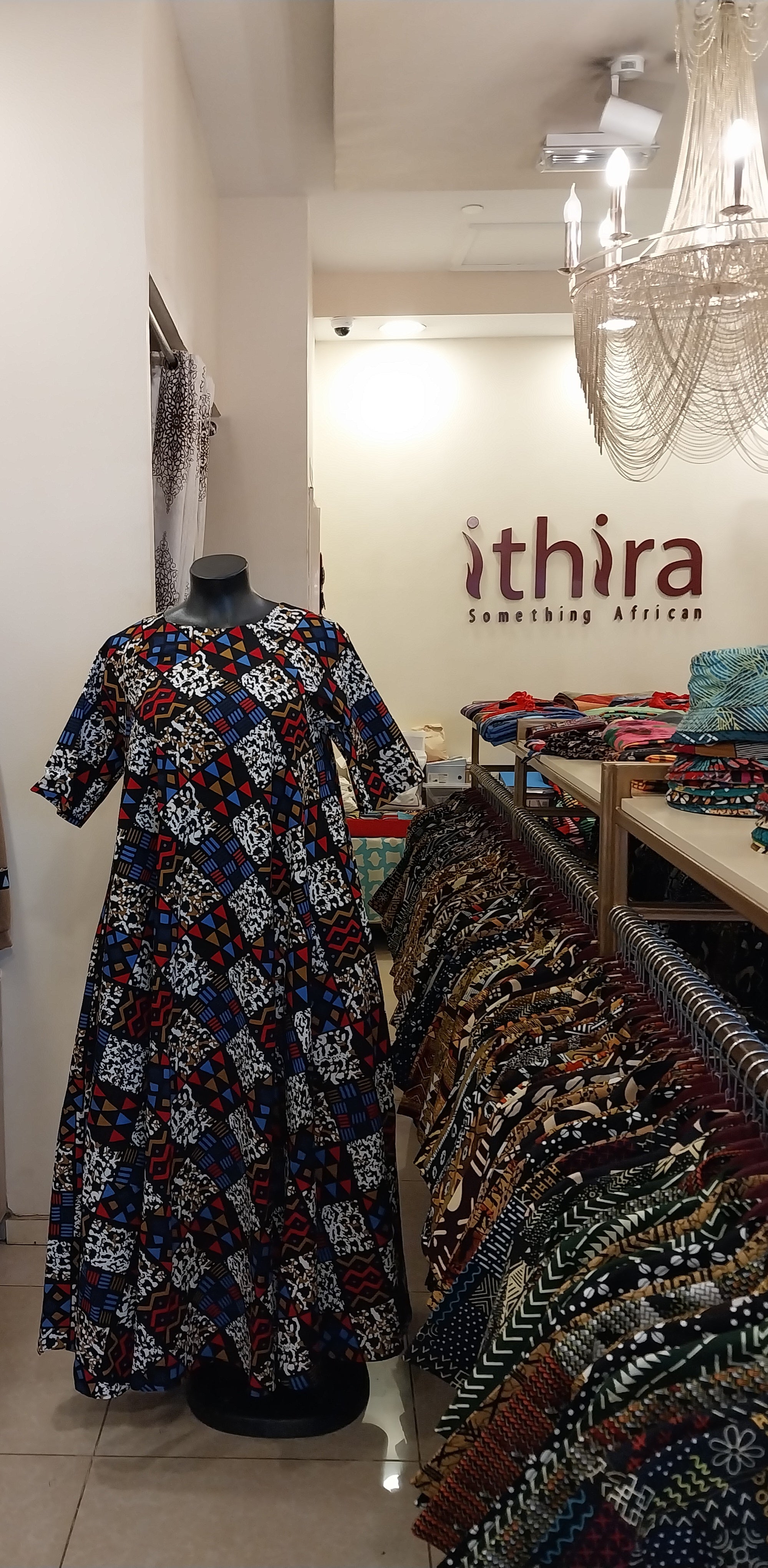 Multicoloured Geometric Short Sleeve Tent Dress – Effortless Comfort & Modern Style