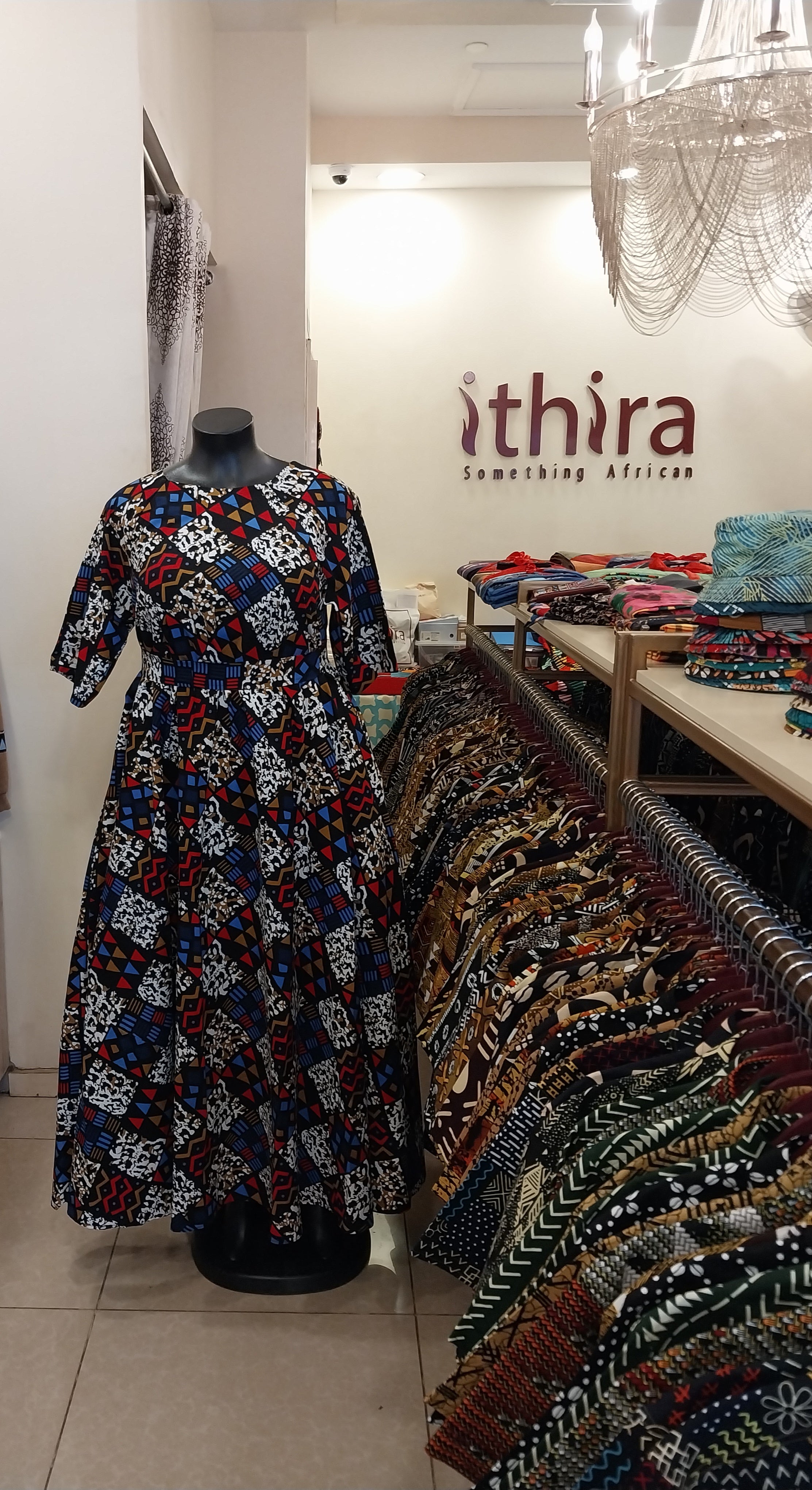 Multicoloured Geometric Short Sleeve Tent Dress – Effortless Comfort & Modern Style