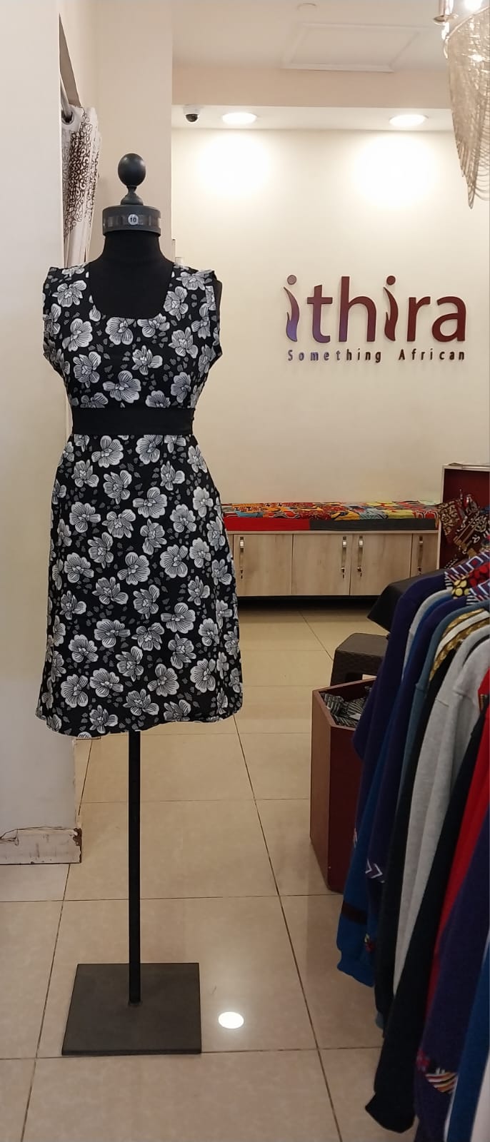 Black & White Floral Kitenge Sleeveless Knee-Length Dress - African Print A-Line Dress