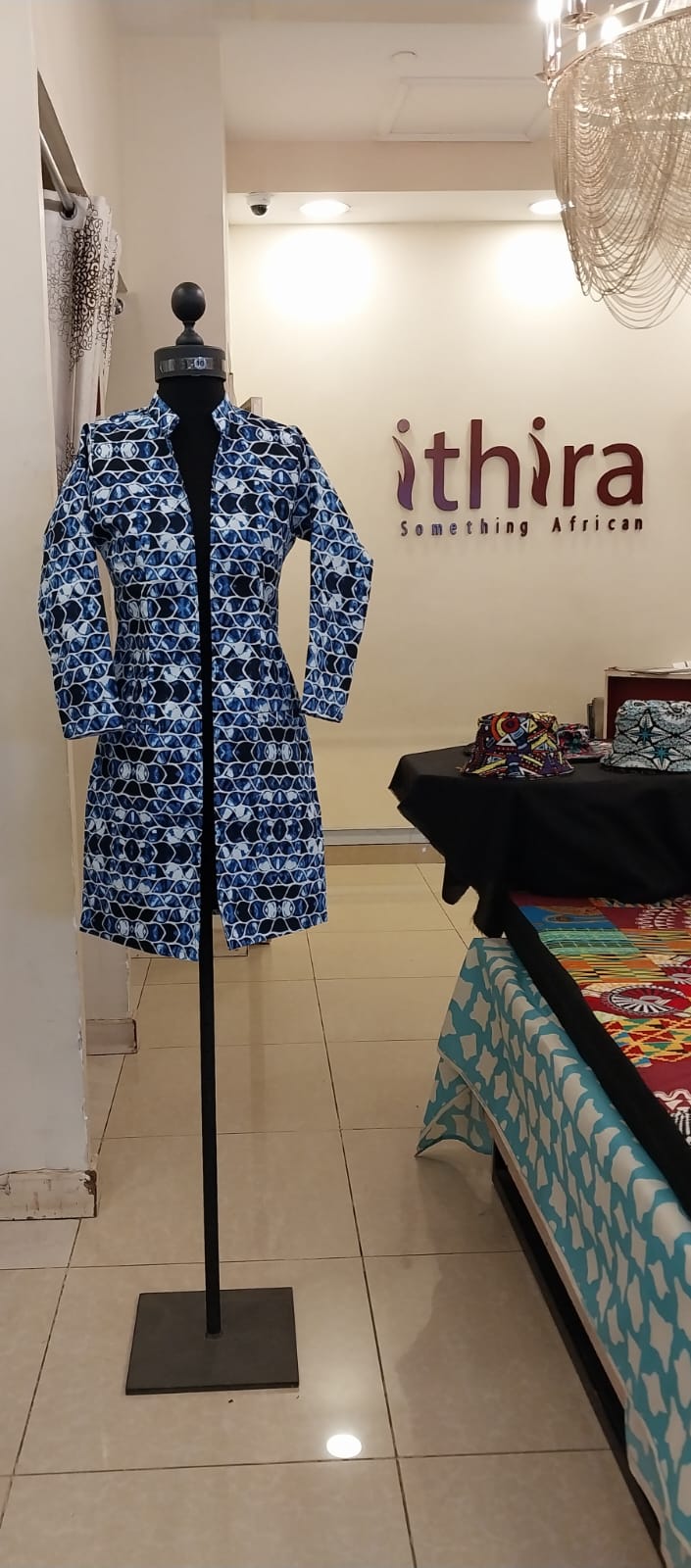 Knee-Length Kimono – Stylish Lightweight Cover-Up