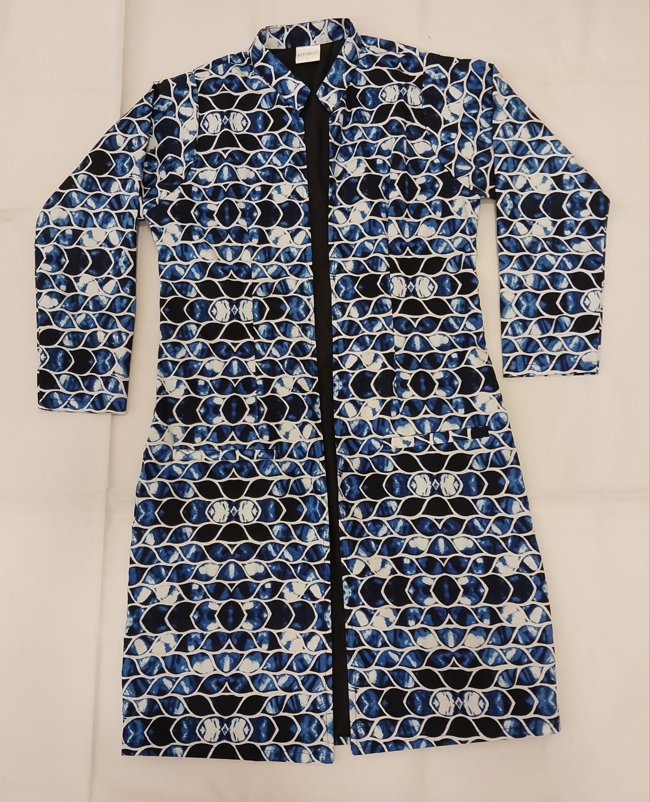 Knee-Length Kimono – Stylish Lightweight Cover-Up